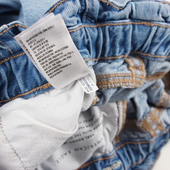 American Eagle Highest Rise Mom Paperbag Waist Light Wash Blue Jeans Sz 10 Short - Picture 13 of 14